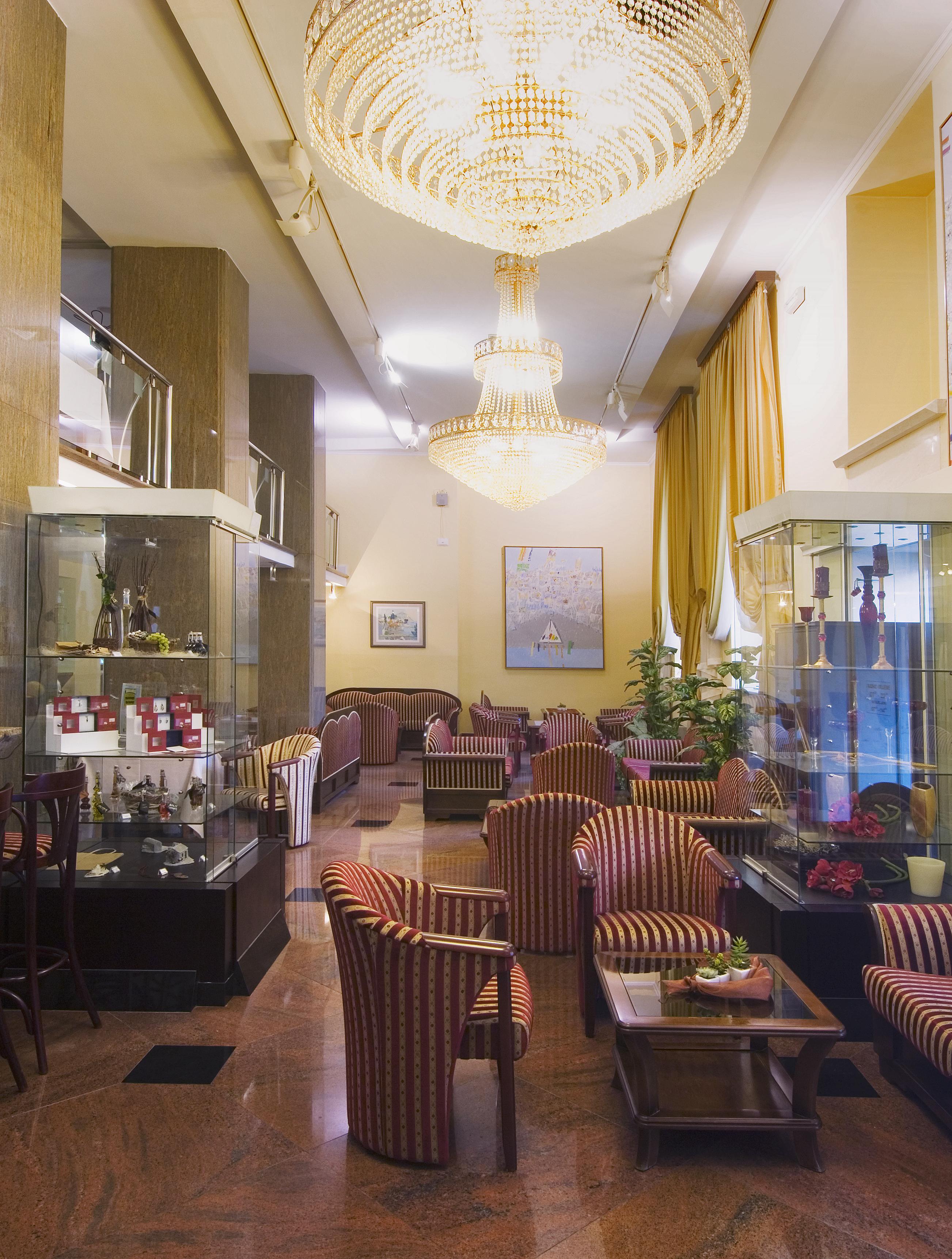 Palazzo President Hotel Сплит Екстериор снимка
